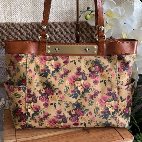 🔥FLASH SALE🔥Patricia Nash Coated Linen Canvas 👜 - Picture 7 of 16